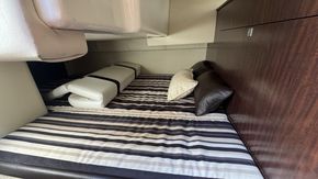 2017 Monterey 275 Sport Yacht 17