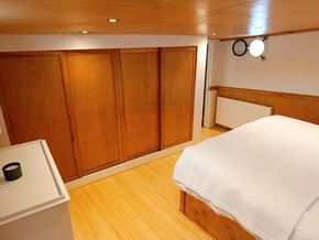 Tjalk Dutch Barge 21m Exceptional Standard - Cabin 