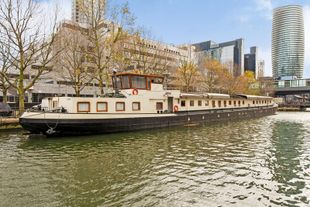  8,000 sq. ft. stunning motor barge for sale, E14
