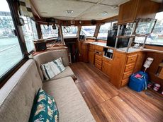 41ft twin engine motor yacht