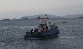Line Handling Tugboat