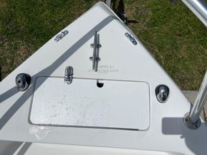 Seaquest 2250  - Anchor Locker