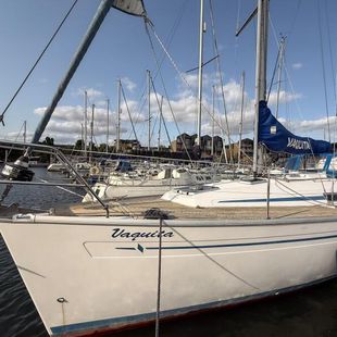 2000 BAVARIA 34