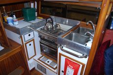 1986 Barbican 33