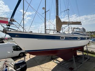 1985 Hallberg Rassy 352