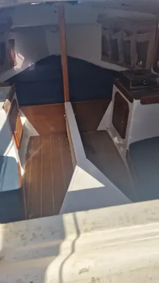 2002 Cape Cutter 19