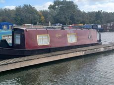 30' Beautifully Presented Trad stern