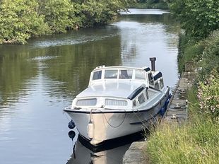 River cruiser Aston Bourne 40