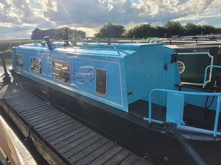 Beautiful off grid 33ft Springer close to London on Grand Union