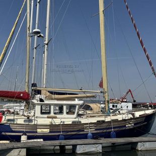 1976 Fisher 37