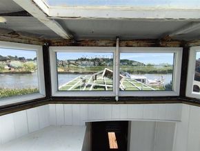 Barge 21m steel barge  - Windows