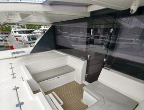 Leopard 50  - Foredeck
