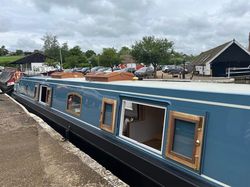 Narrowboat or Widebeam renovations