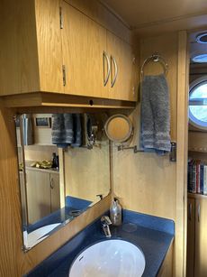 Dutch Barge 'Piper' 55ft Bespoke Build - Residential Mooring on Thames
