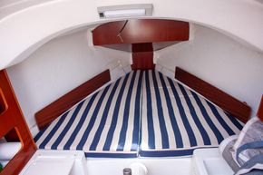 2002 Beneteau First 211 26