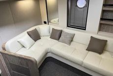 2020 Azimut Magellano 53