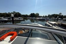 2008 Sealine SC38