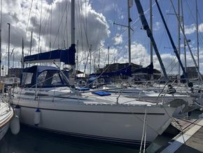 Moody 35  - Exterior