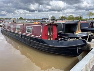 Clover, 46ft Semi-traditional narrowboat 1994