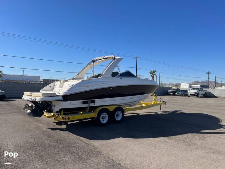 2004 Chaparral 260 signature