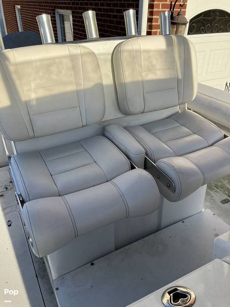 2008 Triumph 235 center console