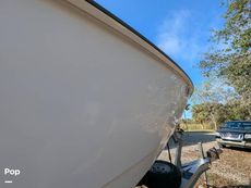 2004 Boston Whaler 240 Outrage