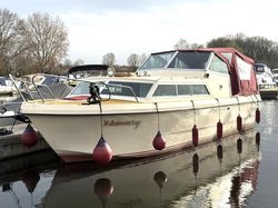 1979 Bates 810 Astral Soft Top Aft Cabin