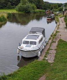 Norman 22 narrow canal cruiser