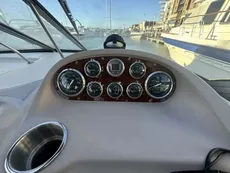 1999 Regal Commodore 242