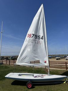Laser Dinghy (sail no. 187954)