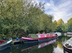 Narrowboat in Springfield Marina, London