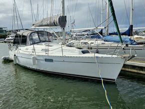 Beneteau Oceanis 321  - Exterior