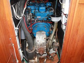 Hood 38 Mk II - Engine