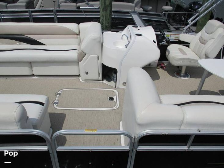 2014 Hurricane 236 fundeck