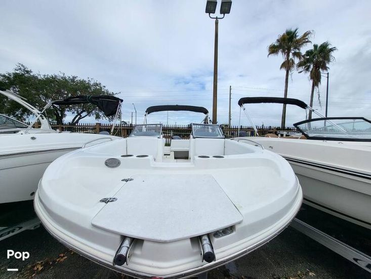 2019 Hurricane 217 sundeck