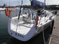 2002 J Boats 109