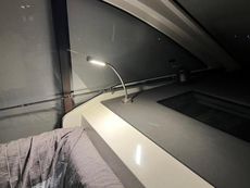 2018 Sealine C330