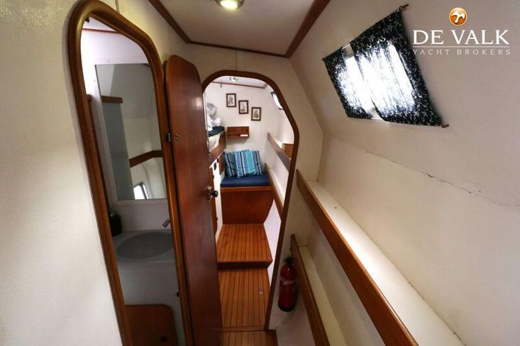 1990 Outremer 50/55 Light