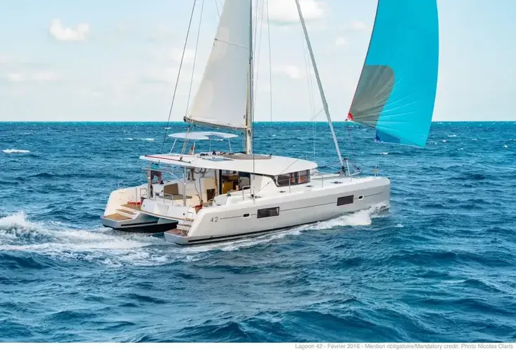 2025 Lagoon 42