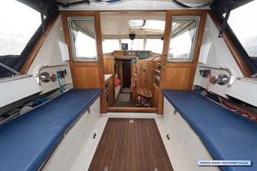 Cockpit forward