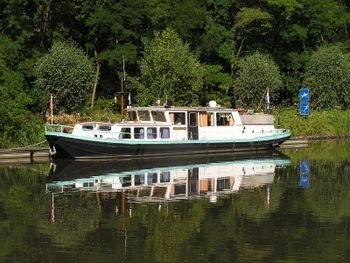 19.6 m Amsterdam Barge with VNF mooring