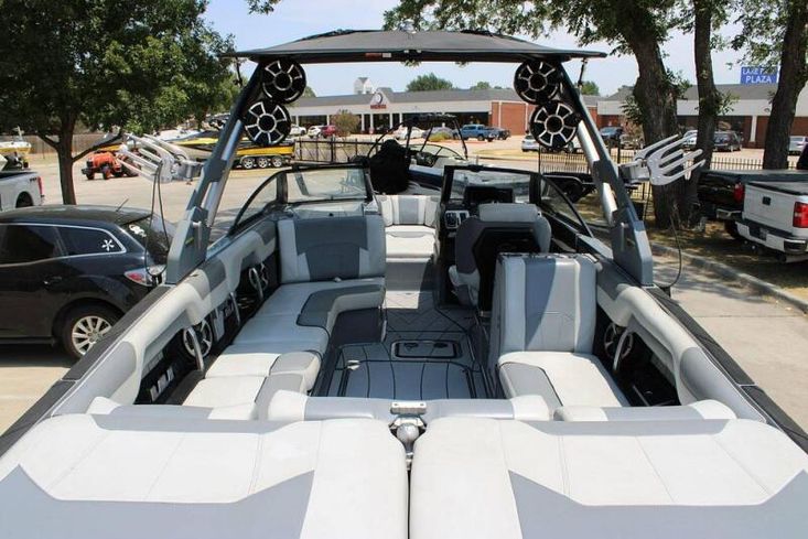 2019 Malibu wakesetter 25 lsv