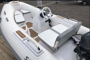 2019 SUR Marine ST330 Tender