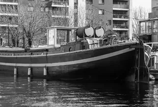 Nooitgedacht Dutch Barge