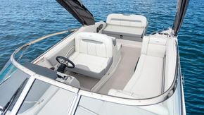 2025 Regal 28 Express 2