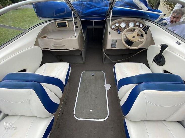 2005 Bayliner 215 br