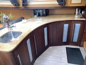 Aqualine Voyager 60 Dutch Barge 60 ft Aft cabin - Galley