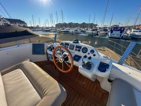 2001 Sealine F43 18