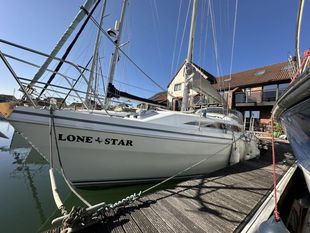 1993 Hunter Channel 323