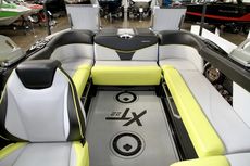 2021 Mastercraft XT22 Surf Wake Boat